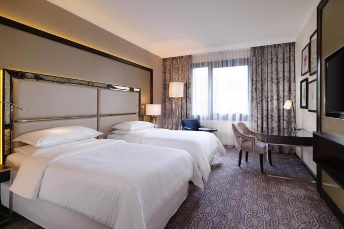 Sheraton Grand Krasków Δωμάτιο φωτογραφία Deluxe room