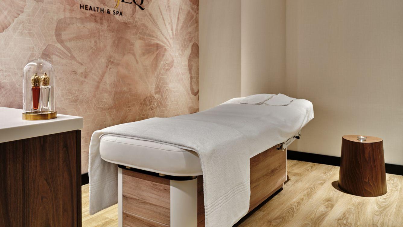 Sheraton Grand Krasków Εξωτερικό φωτογραφία Massage bed