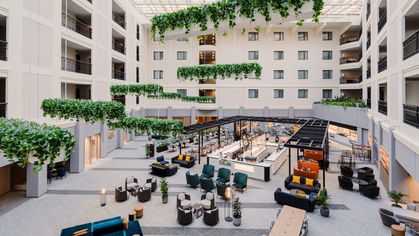 Sheraton Grand Krasków Εξωτερικό φωτογραφία The hotel's atrium